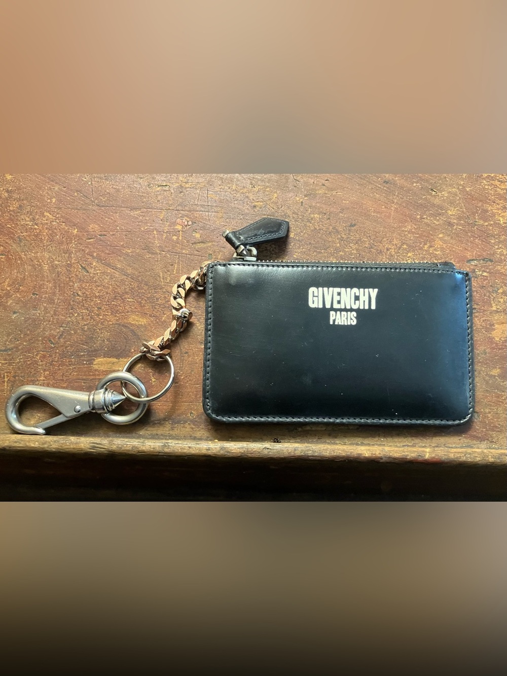 Authentic Givenchy Black leather Key Cles